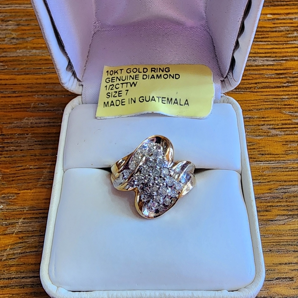 Women's 10kt Gold Ring Genuine Diamond 1/2 CTTW Size 7